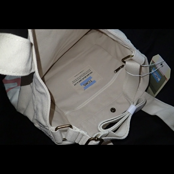 ❌SOLD❌ Toms Beige with Pink Tote Bag - NWT - Picture 4 of 4